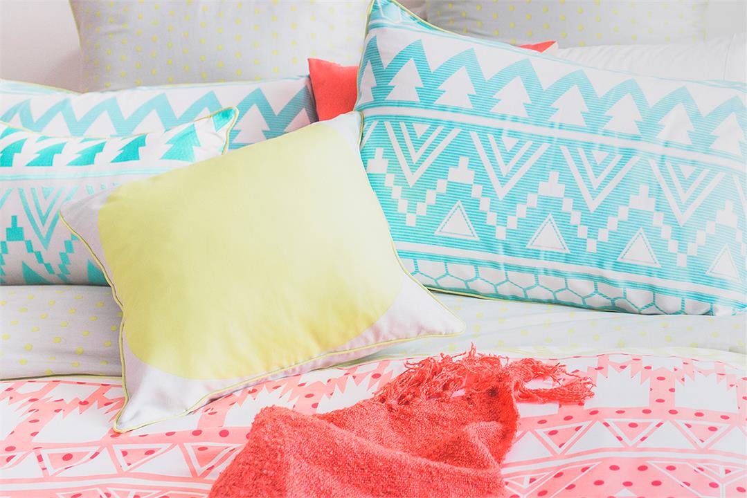 43 x 43cm Cushion Filled Indiana