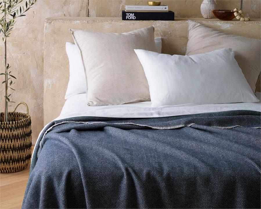 Accessorize Blue 400GSM Herringbone Wool Blanket - King Bed