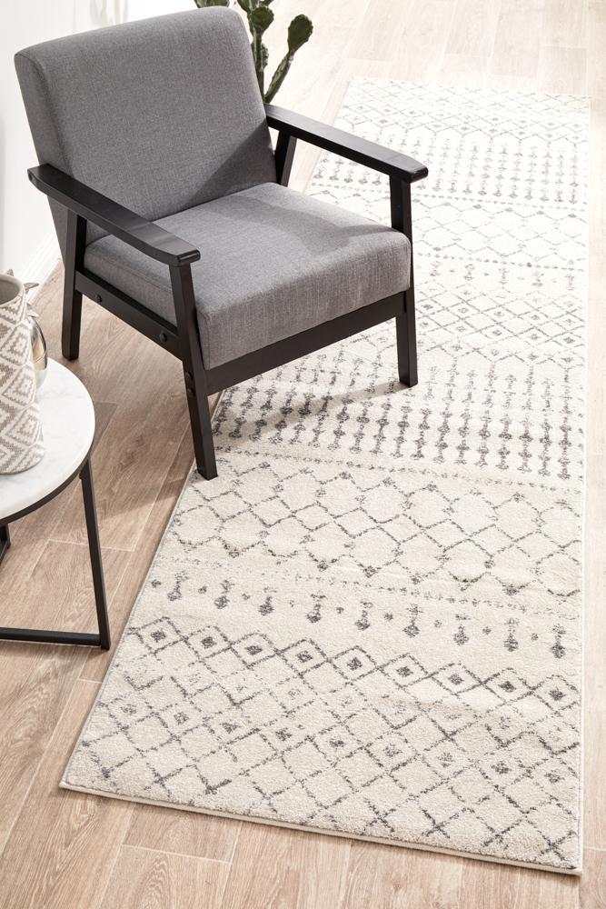Chrome Elsa Silver Runner Rug - 300X80CM
