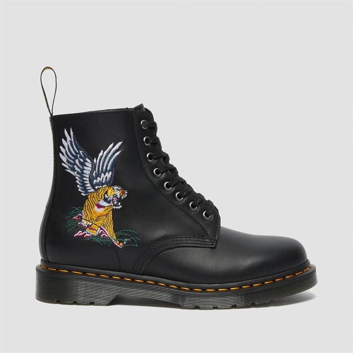 Dr. Martens 1460 Souvenir Leather 8-Eye Boots - Black - UK 7