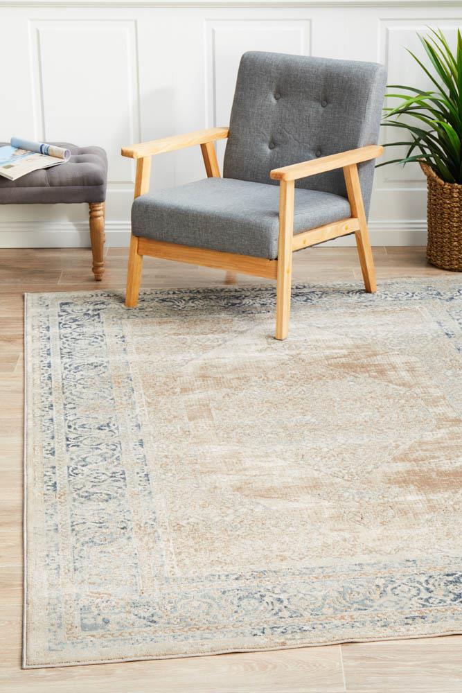 Esquire Hallmark Traditional Cream Rug 400X300cm