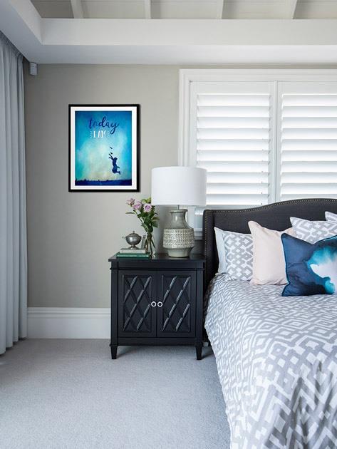 Fly - Frame Black - With Mat - 68x84 - Portrait