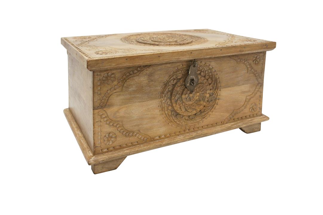 Guneta Mango Wood Storage Chest