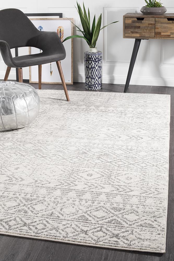 Ismail White Grey Rustic Rug 290x200cm