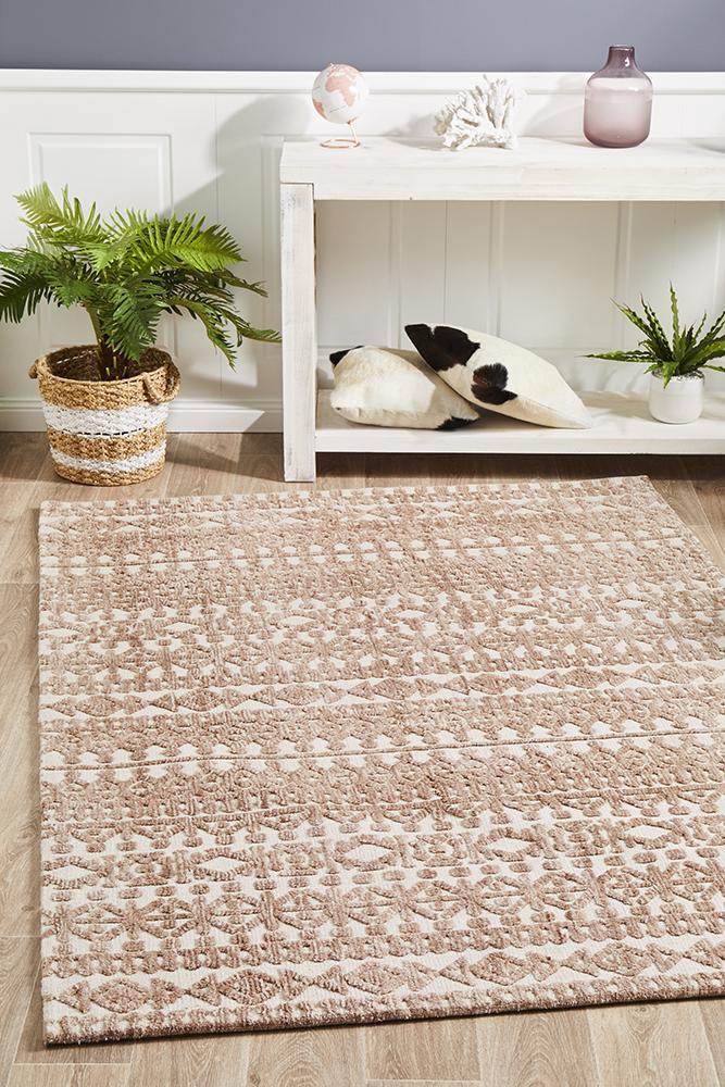 Levi Becca Peach Ivory Rug 225X155CM