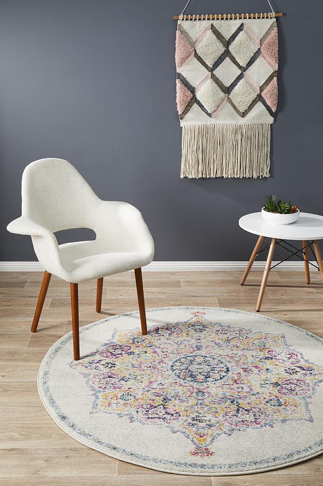 Museum Kendall Bone Round Rug 150X150