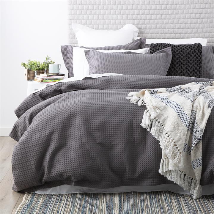 Park Avenue Perennial Cotton Waffle Quilt Cover set Queen Castle Rock