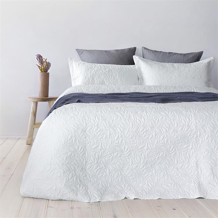 Qb/Kb Botanica Coverlet Set White