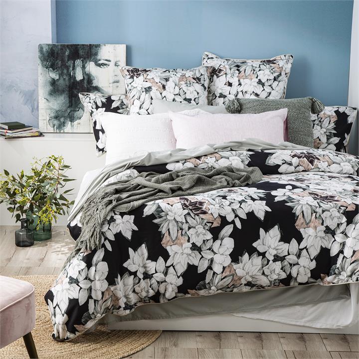 Renee Taylor 300 TC Cotton Quilt cover Set Queen Ivy