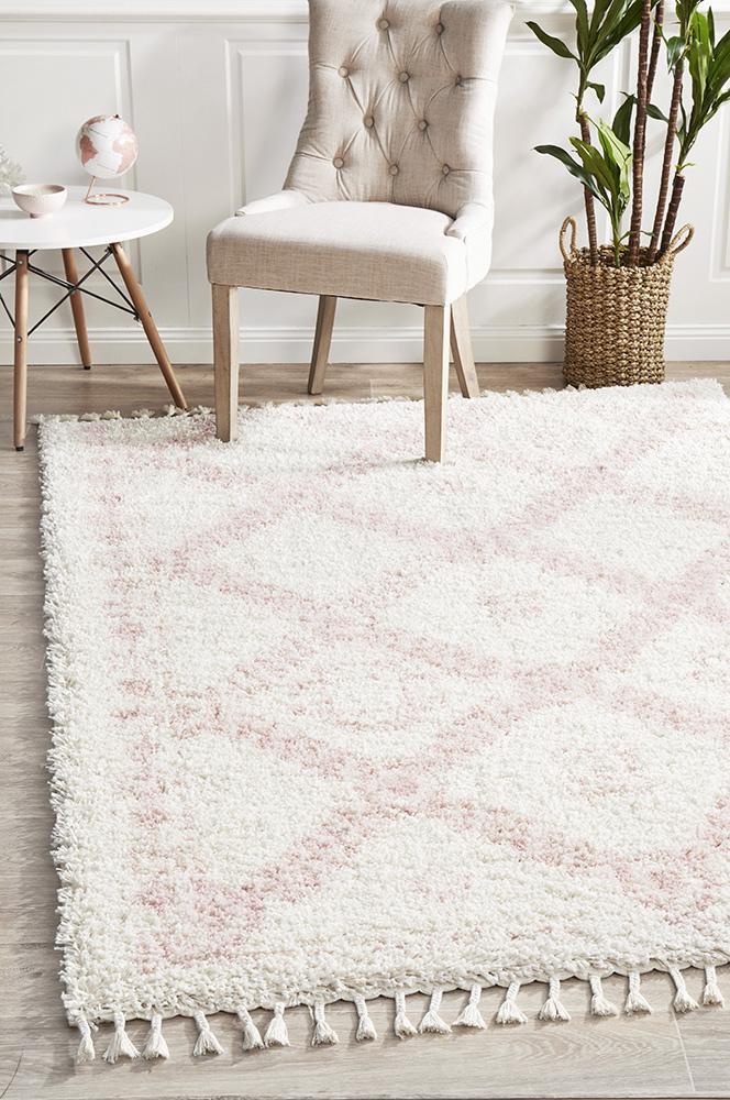Saffron 33 Pink 400x300