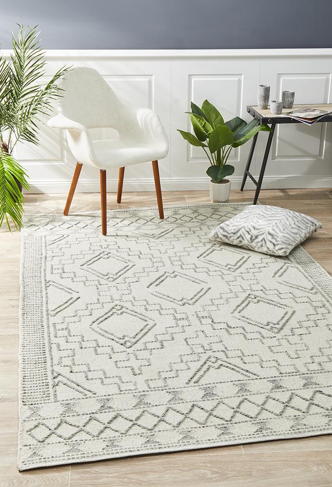 Salena Rug Ivory 225x155cm