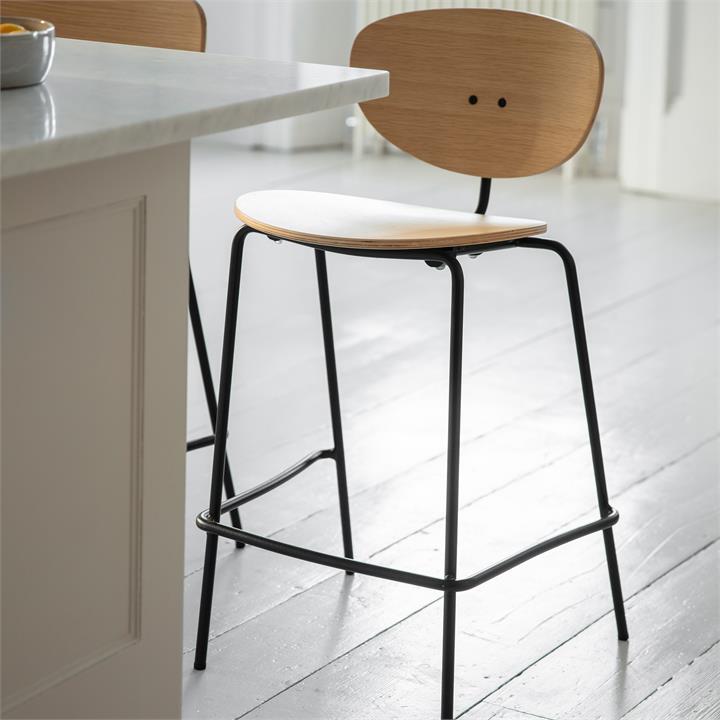 Saranta Stool Natural