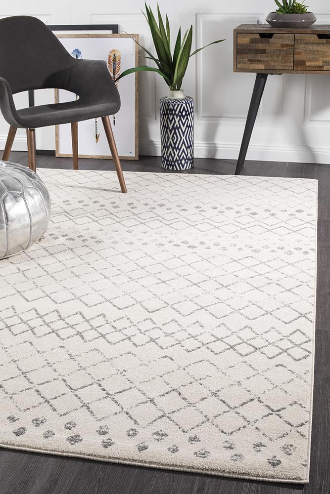 Selma White Grey Tribal Rug 400x300cm