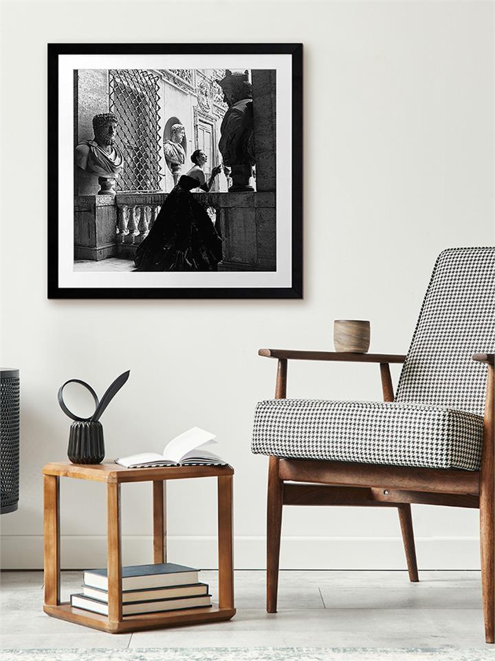 Simonetta Silk - Frame Black - With Mat - 84x84