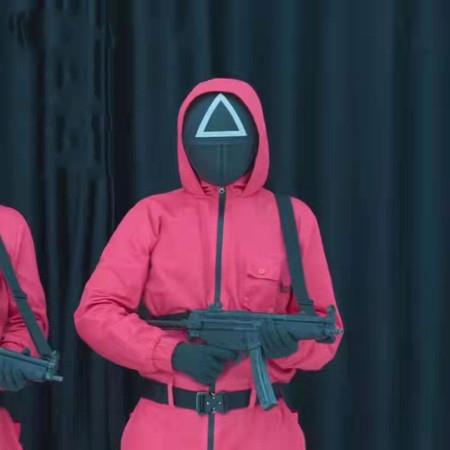 SizeM Squid Game Costume Jumpsuit Halloween Cosplay Suit Gloves wasitband 165-170cm