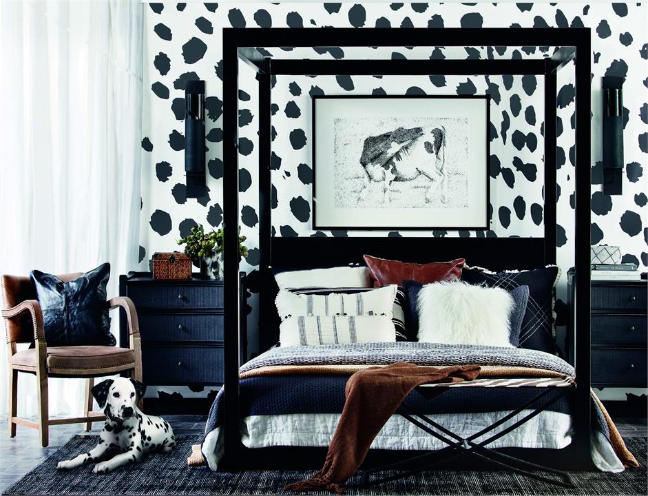 Sunny four poster custom timber frame