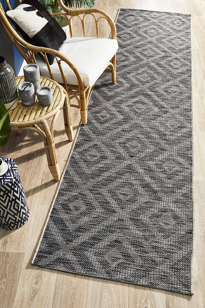 Terrace Cain Runner Rug Black 400X80